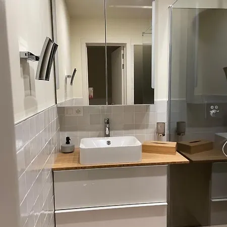 Northastic * Οστένδη