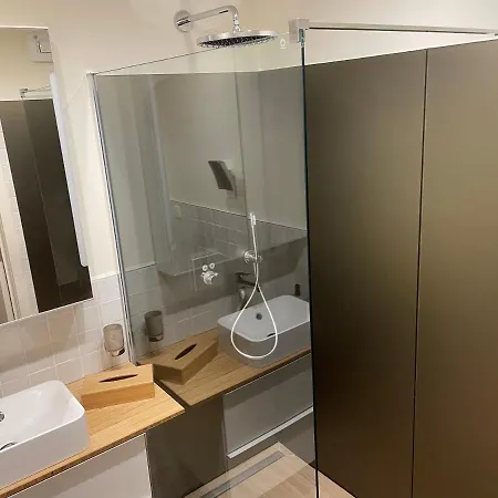 Northastic Οστένδη